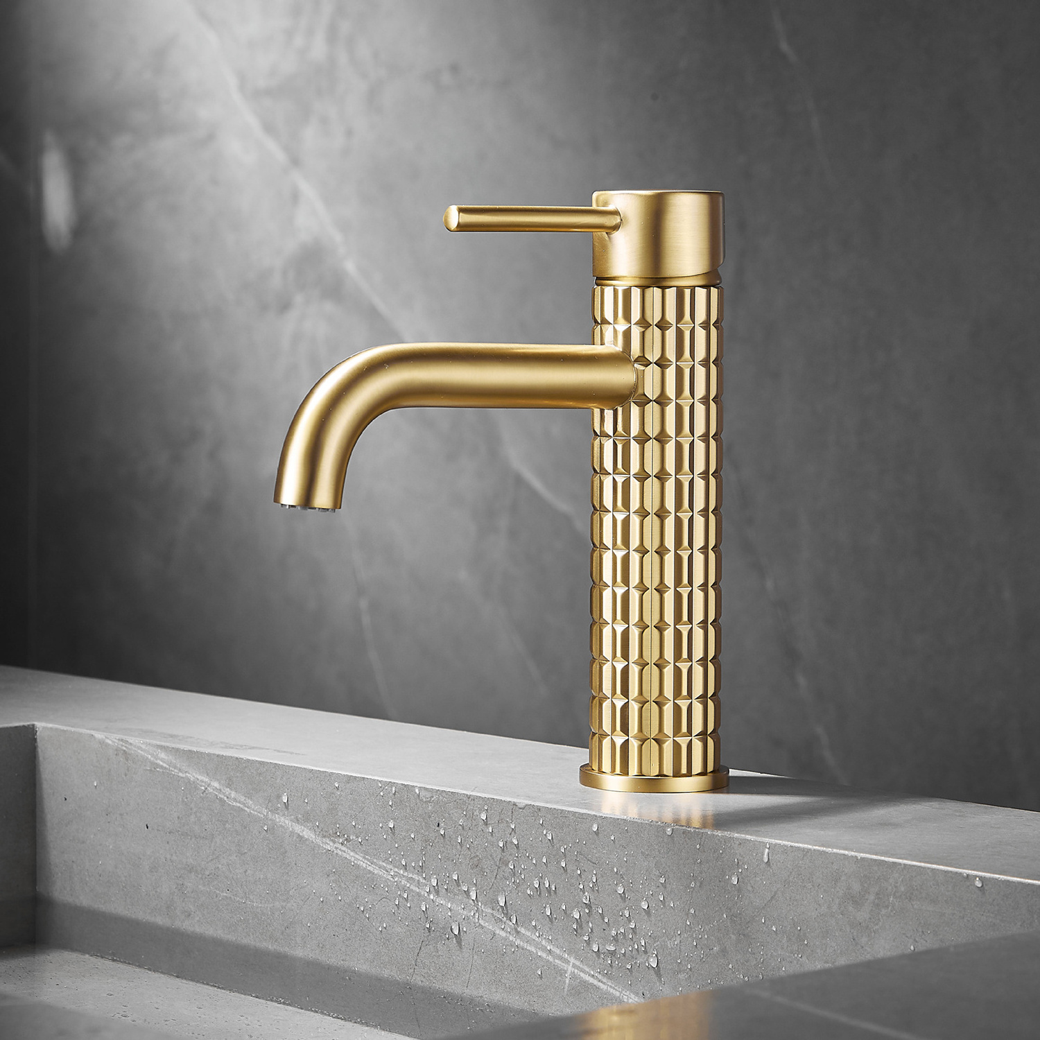 Factory wholesale price knurl metal gold brass lavabo faucet classic gold brushed bathroom long handle basin faucet