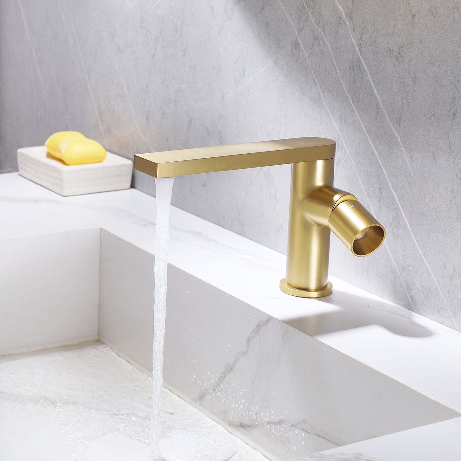 Modern design Rose Gold Single Handle CUPC US Standard Lead free Brass Bathroom Basin Faucet