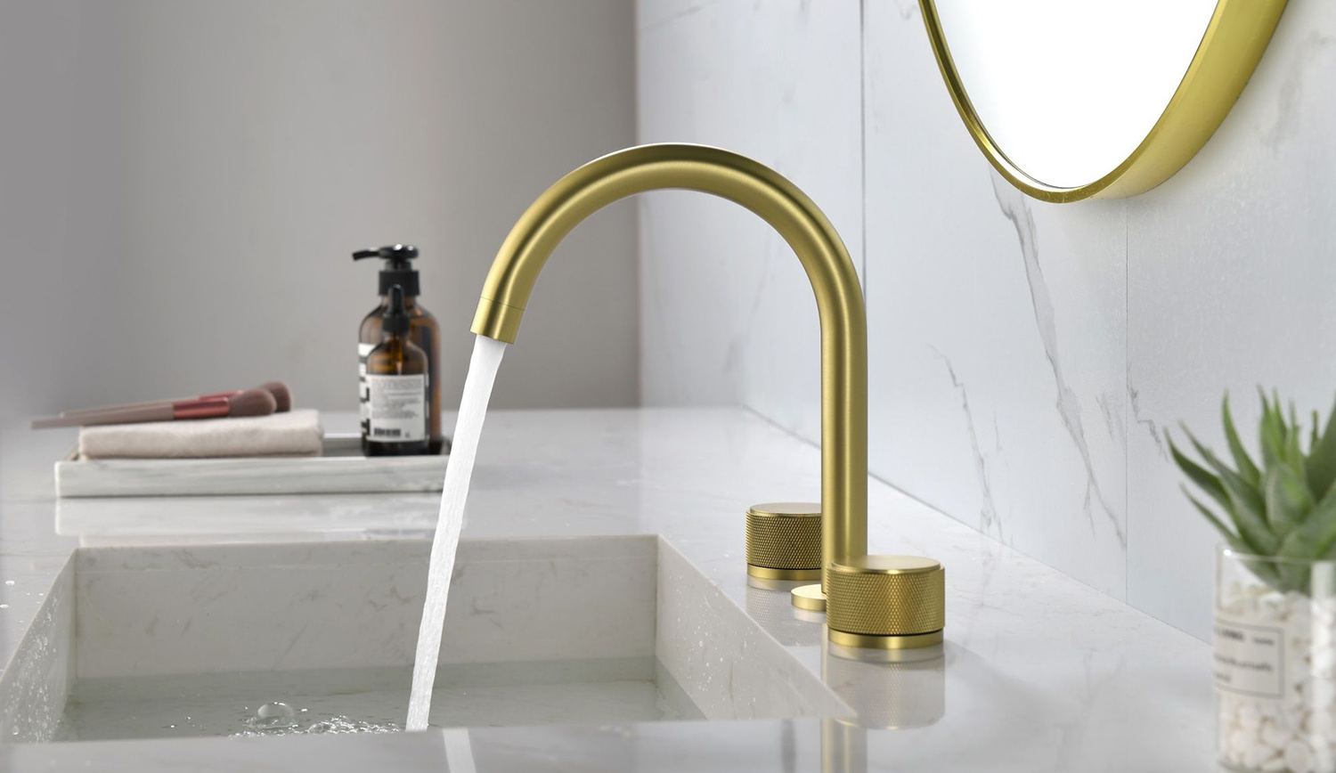 Modern Brass Hotel Deck Mounted Gold Basin Mixer Tap Bathroom Faucet 3 Holes with Round Handle