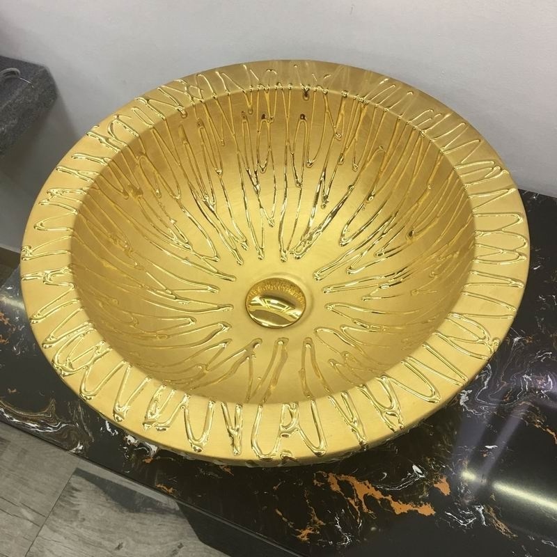 New Countertop Golden Porcelain Bathroom Sink Luxury Art Gold Ceramic Wash Basin