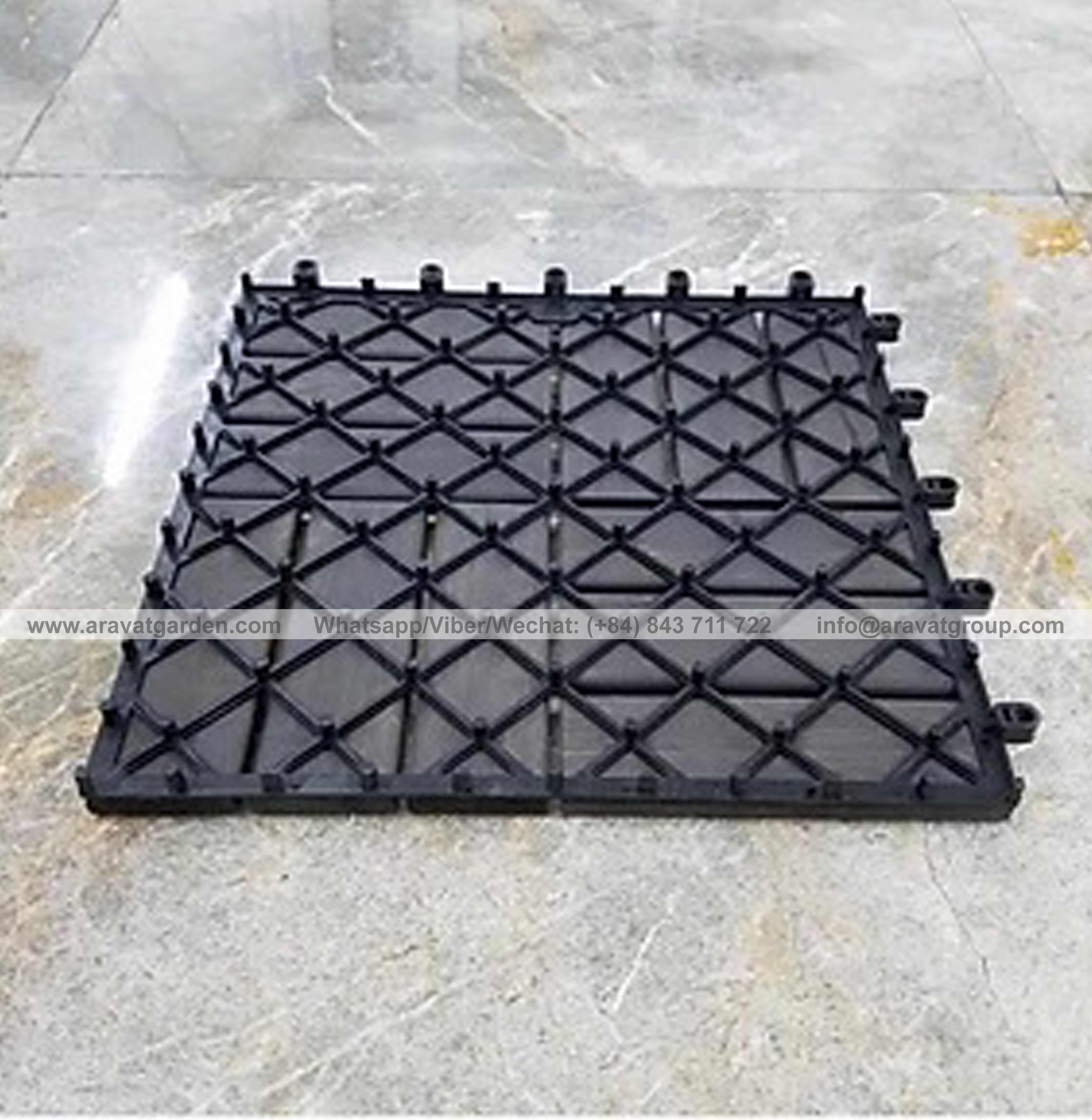 Wood and Plastic Material European Design Style Anti-slip Function Floor Tiles Type 12 Slats Interlocking Deck Tile - Black