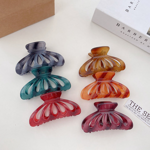 Trend Strong Hold Fashion Korean Half Round Hair Claw Clips Hollow Plastic Solid Color Hair Clam For Women