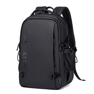 Arctic Hunter  Laptop backpack Designer Casual Daily Backpack With USB Charging Port Large Outdoor Gym Sport Backpack Mochila