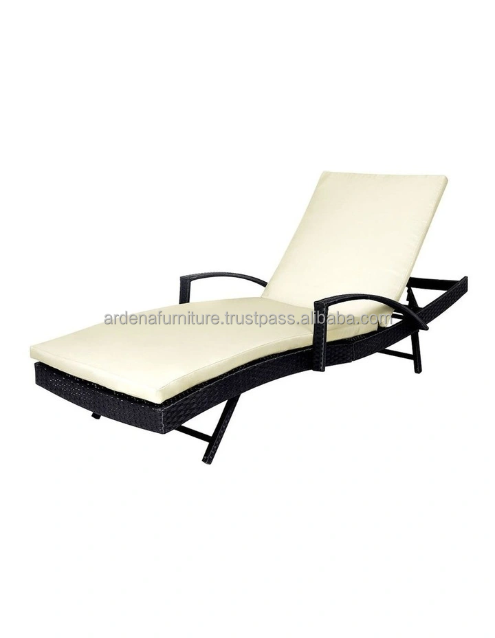 Leisure Facility Chaise Lounge Rattan Wicker Chair With White Removable Cushion Hotel Commercial Furniture