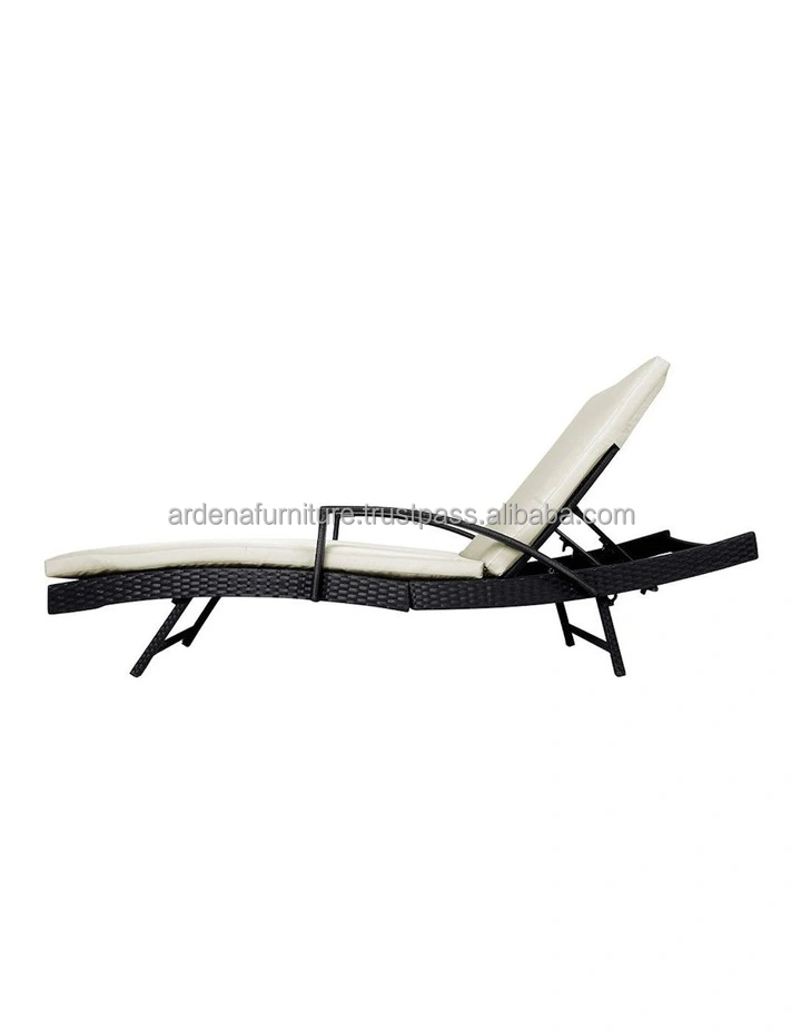 Leisure Facility Chaise Lounge Rattan Wicker Chair With White Removable Cushion Hotel Commercial Furniture