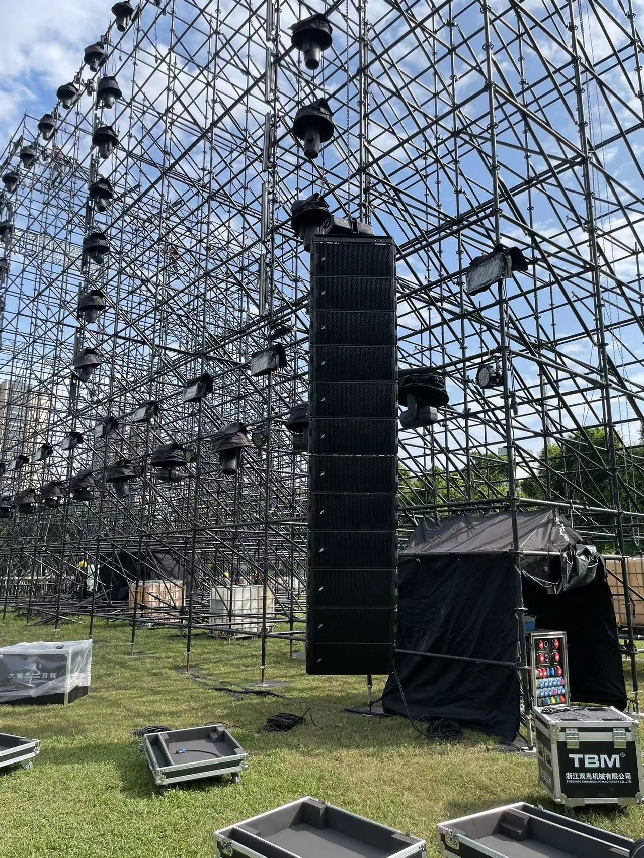 ARE Audio Line Array Outdoor System Monitor System with Eight Dual 12