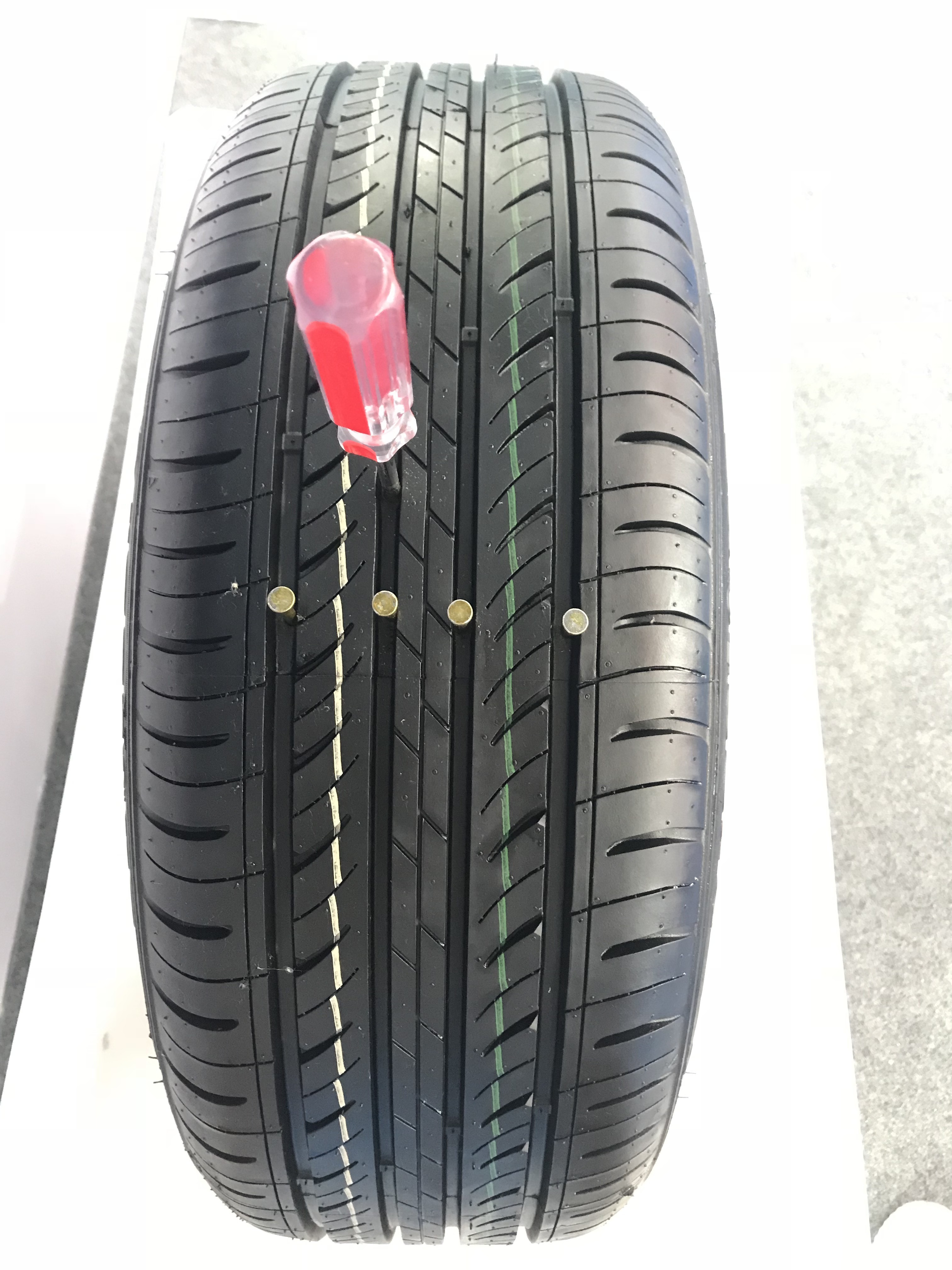 255/55R19 chinese brand tyre puncture proof tire in japan