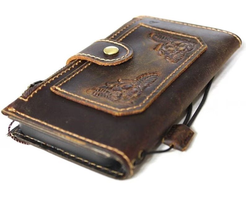 Best Selling Customized Hand Made Genuine Leather Designer Phone Cover With Card Slots And Zipper At Wholesale Manufacture