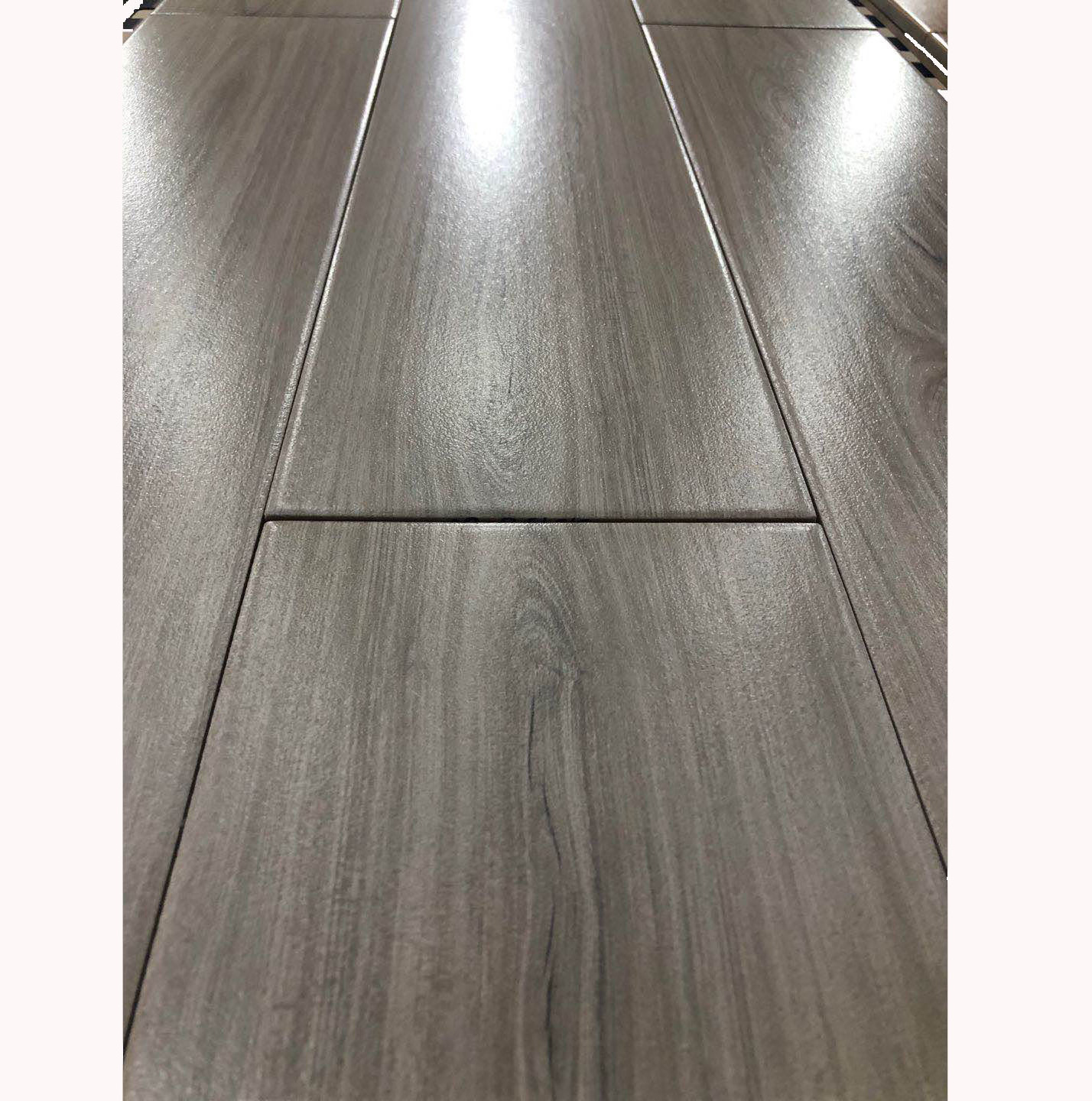 Foshan artificial villa glazed porcelain ceramic Wooded floor tiles building materials