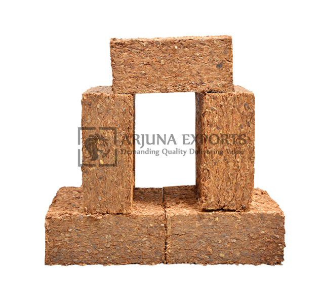 Indian Manufacturer Selling Coco Coir Husk Chips Block 5kg for Animal Bedding and Reptile Terrarium Bedding Substrate