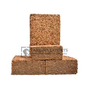 Agricultural Grade Suppliers Natural Coconut Coco  Coir Husk Chips 5kg Blocks/Bricks for Direct factory Price