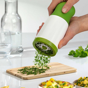 New Product Portable Vegetable Herb Spice Grinder,Parsley Shredder Chopper Fruit Vegetable Cutter Kitchen Gadgets