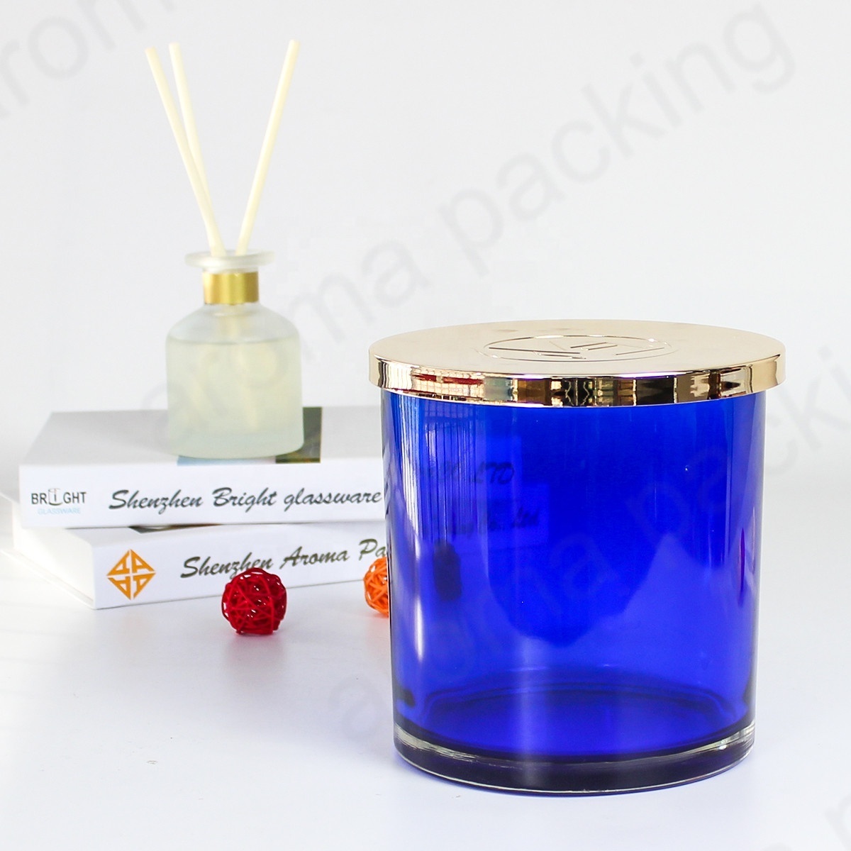 Wholesale Opulent 50 OZ Votive Round Candle Vessels Large Glass Candle Jar With Lid For 3 Wicks Candle