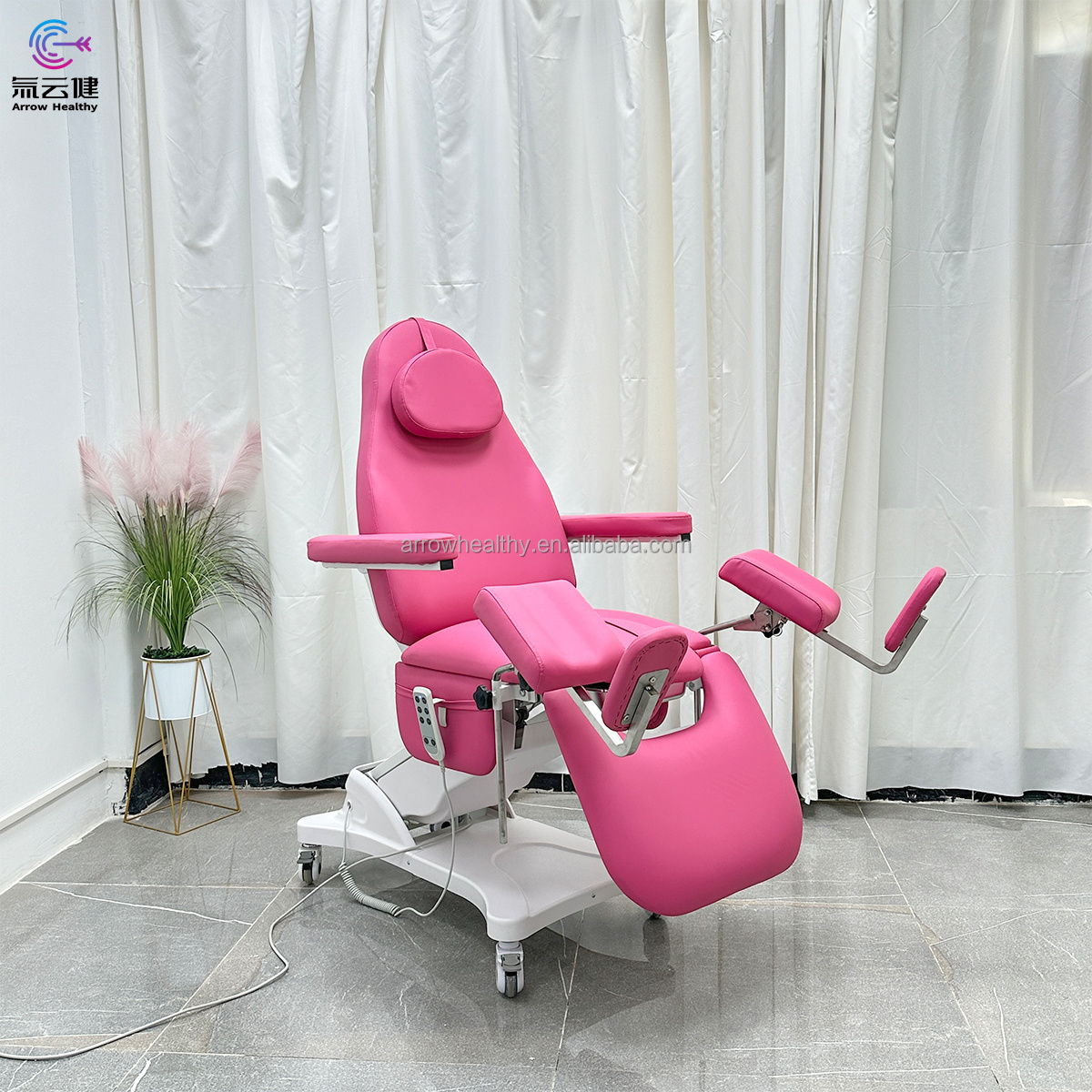 Latest Style Clinic Hospital Clinic Pink Gynecological Examination Chair 3 Motors Electric Gynecological Chair Aesthetic Bed