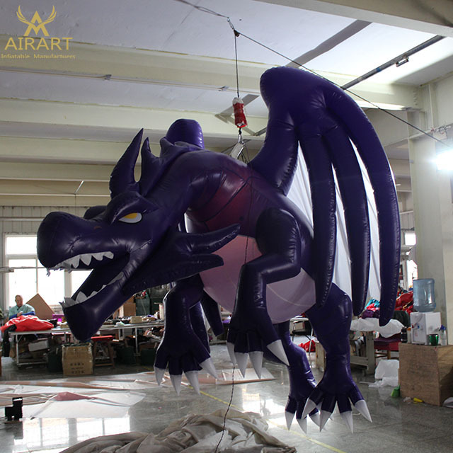 Customized inflatable black dragon shape for halloween decoration