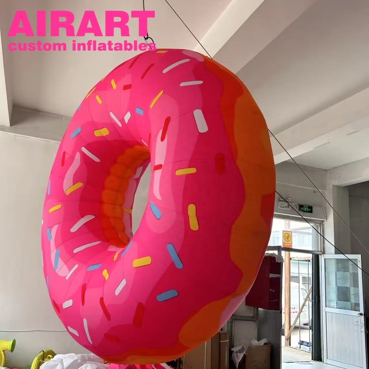 Hanging Inflatable Doughnut Desserts Shop Advertising Inflatable Decoration Customize Inflatable Donut