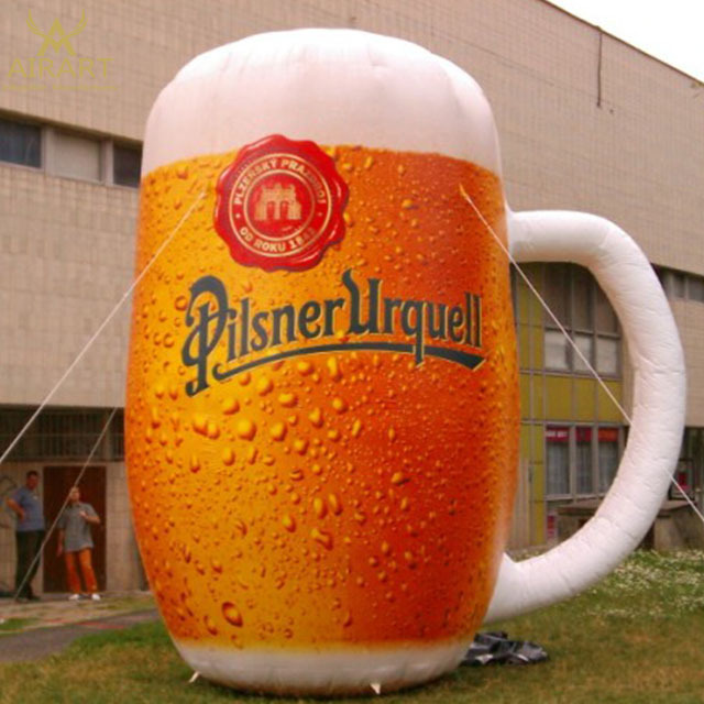 Custom giant inflatable beer cup/stein balloon for Oktoberfest decorations