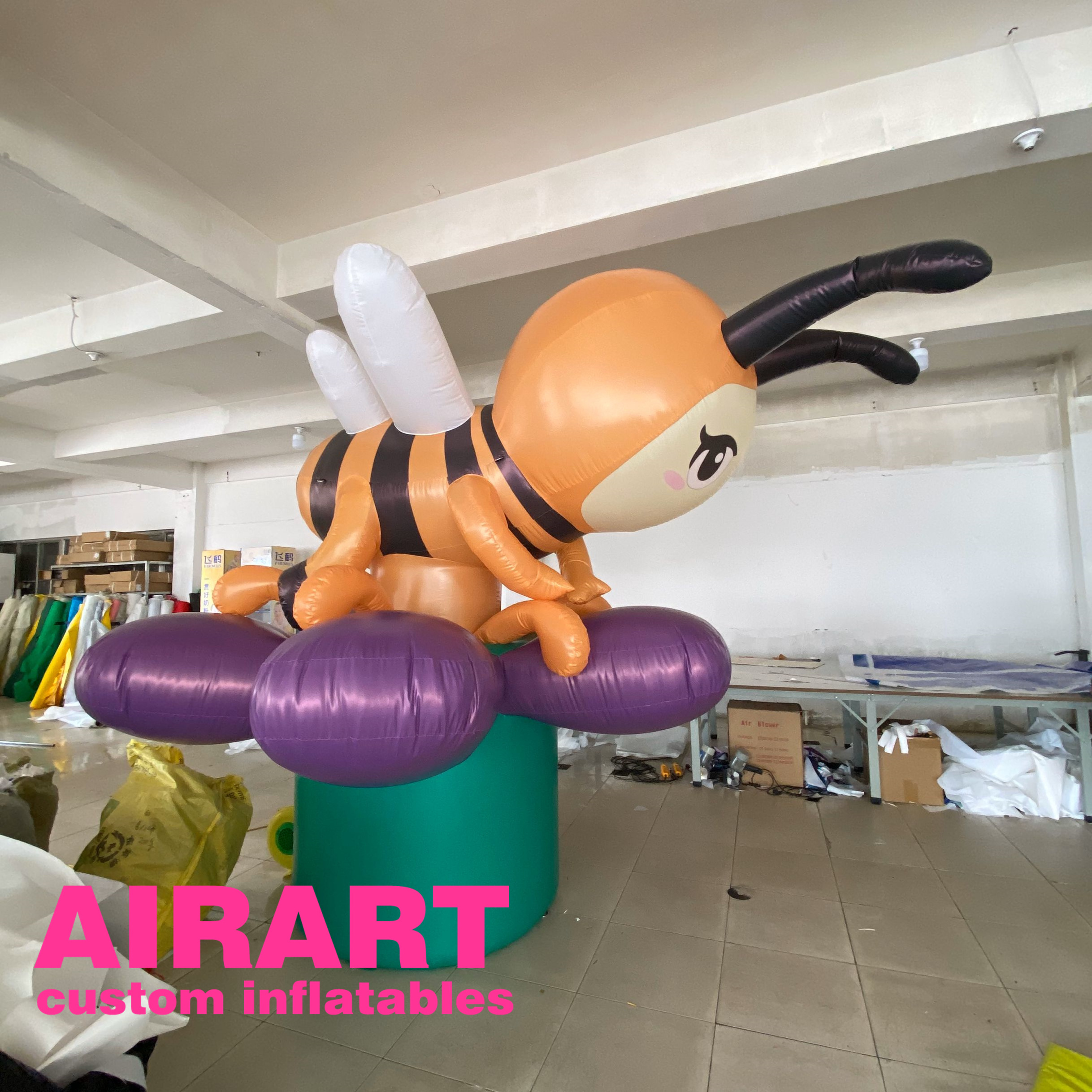 inflatable cartoon bee mascot,inflatable honeybee balloon