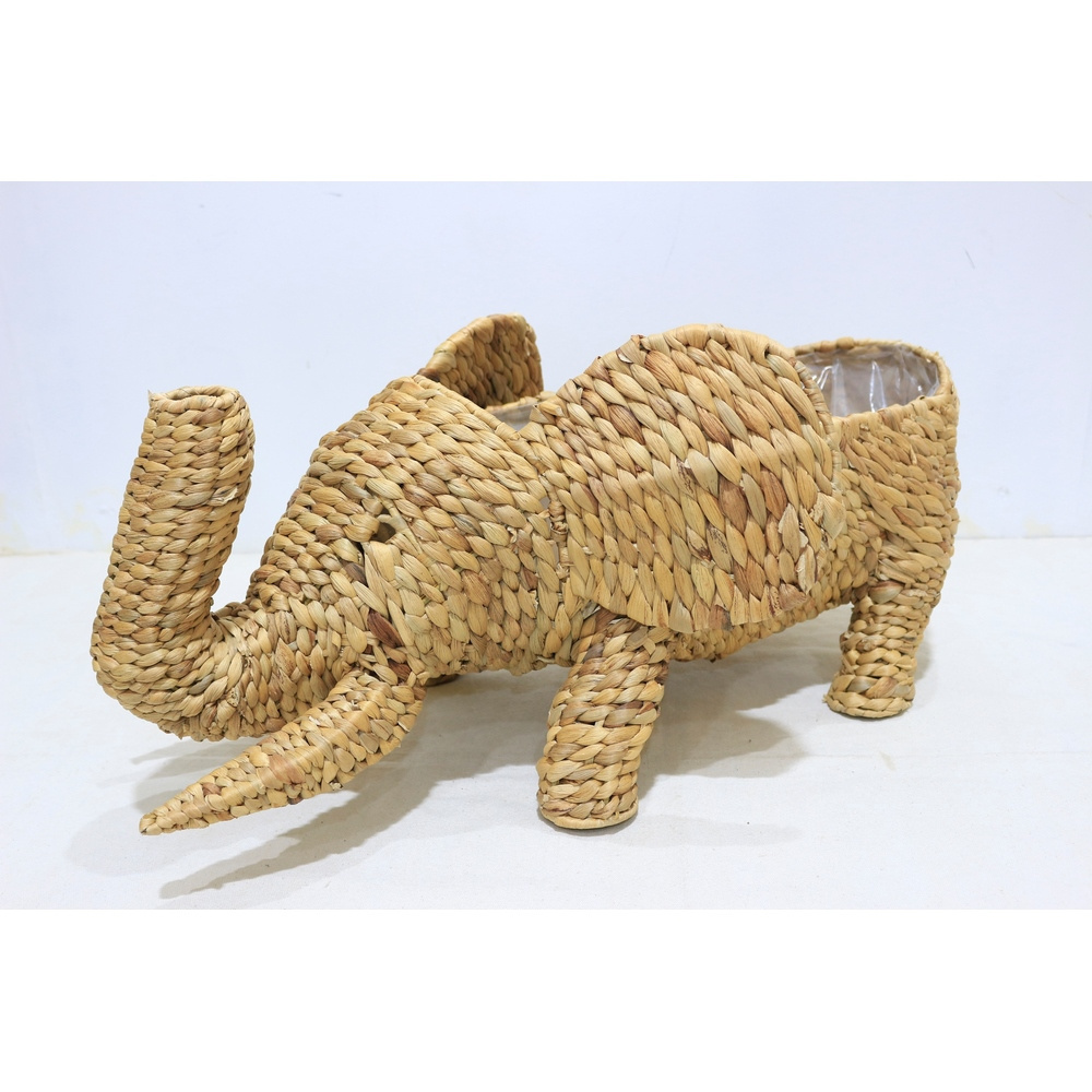 Wholesale New Item Natural Woven Baskets Water hyacinth Storage Basket Animal Shaped for Home Living Decoration