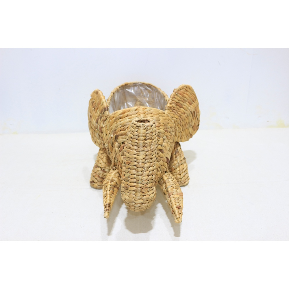 Wholesale New Item Natural Woven Baskets Water hyacinth Storage Basket Animal Shaped for Home Living Decoration