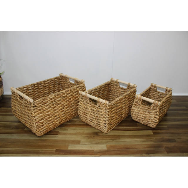 Seaside Charm Collection Set Of 3 Handcrafted Water Hyacinth Baskets for Wholesale Home Laundry Storage