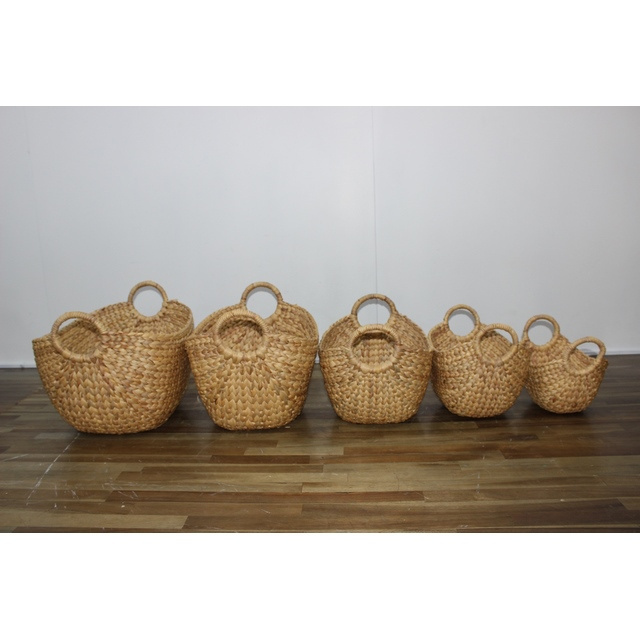 OEM Handicraft Product Eco-friendly Handwoven Seagrass Basket New Design Storage Basket Wholesale