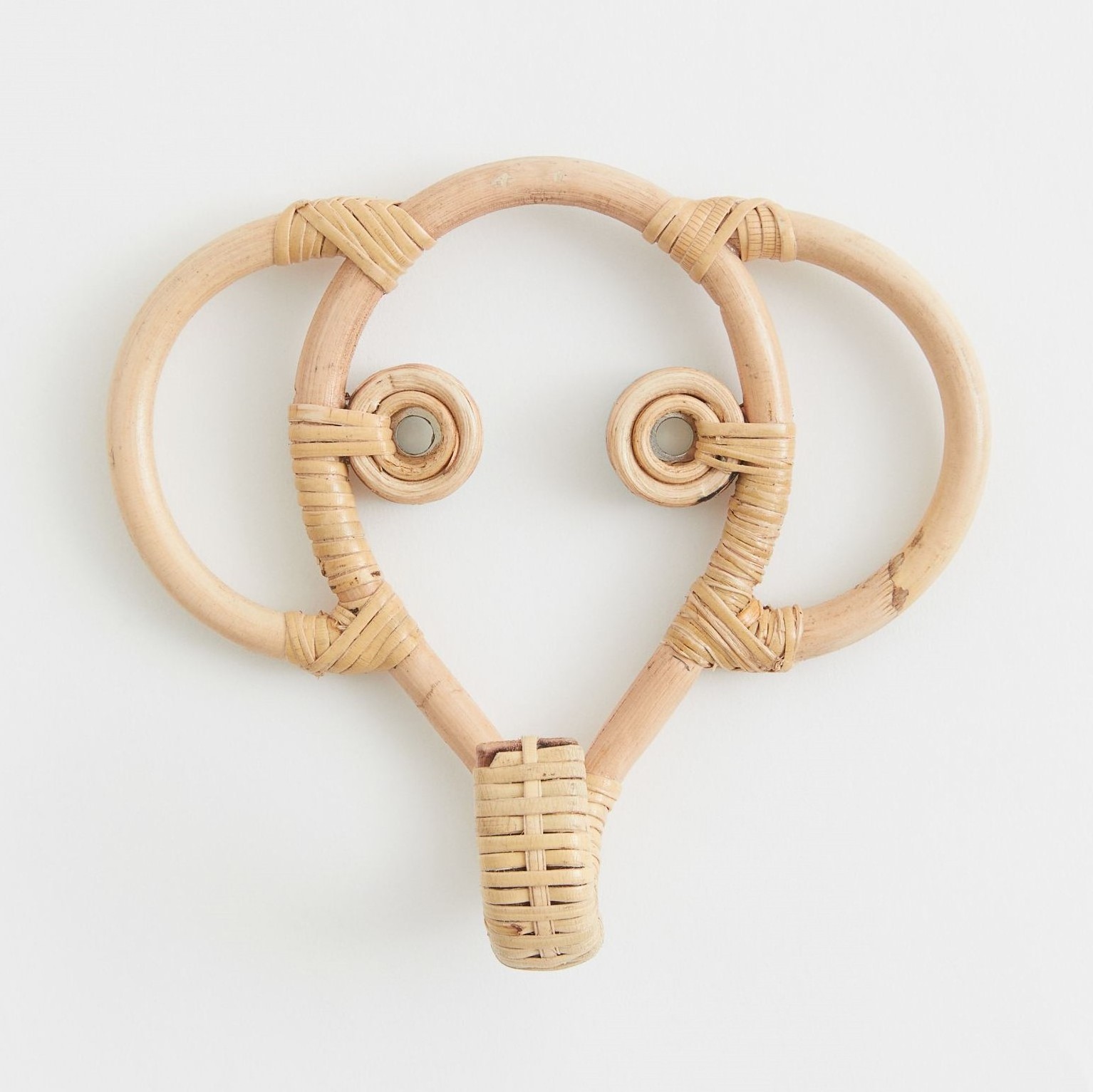 New Design Elephant Shaped Beige Rattan Wall Hanger Eye-catching Wall Hanger For Home Decor