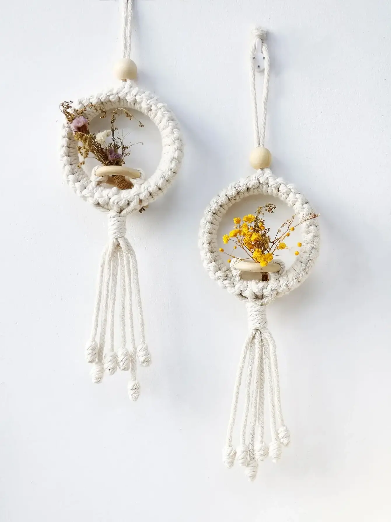 Wholesale Boho Macrame Wall Hanging Ornament Hand Knotted Macrame Flower Hanger Perfect For Wall Decor Vietnam Supplier