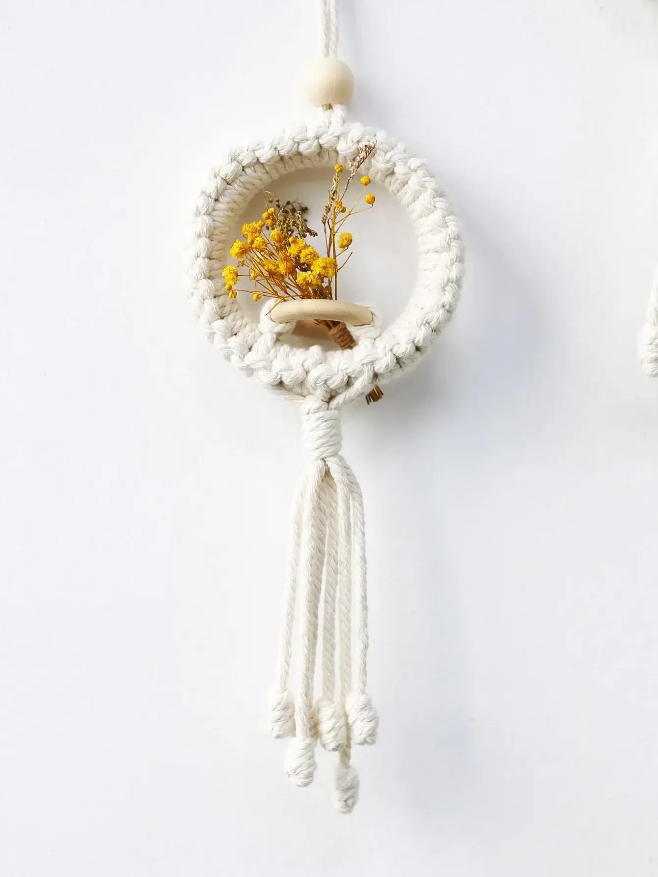 Wholesale Boho Macrame Wall Hanging Ornament Hand Knotted Macrame Flower Hanger Perfect For Wall Decor Vietnam Supplier