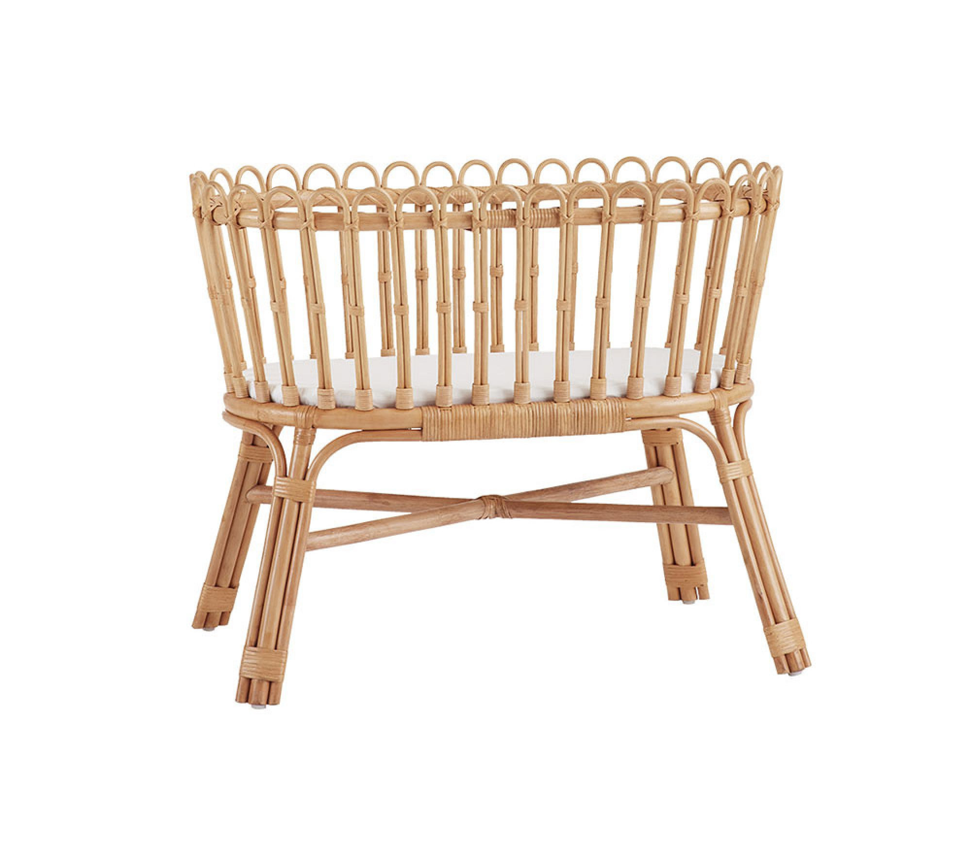 One-of-a-kind Design Smooth Sense of Touch Comfortable Wicker Hand Weaving Rattan Baby Crib with Mattress