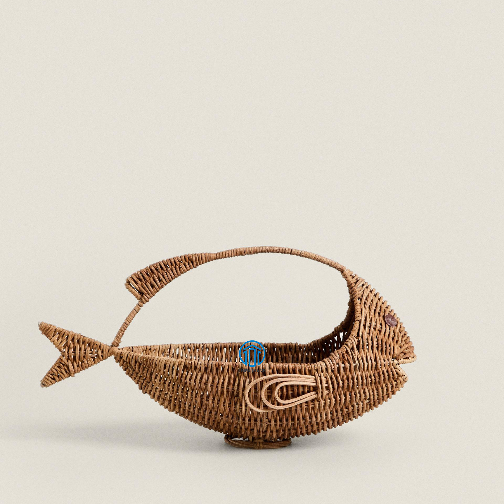 Exotic Design Aesthetic Look Multipurpose Home Decor Tableware Fruit Storage Wicker Fish-shaped Woven Rattan Basket With Handle