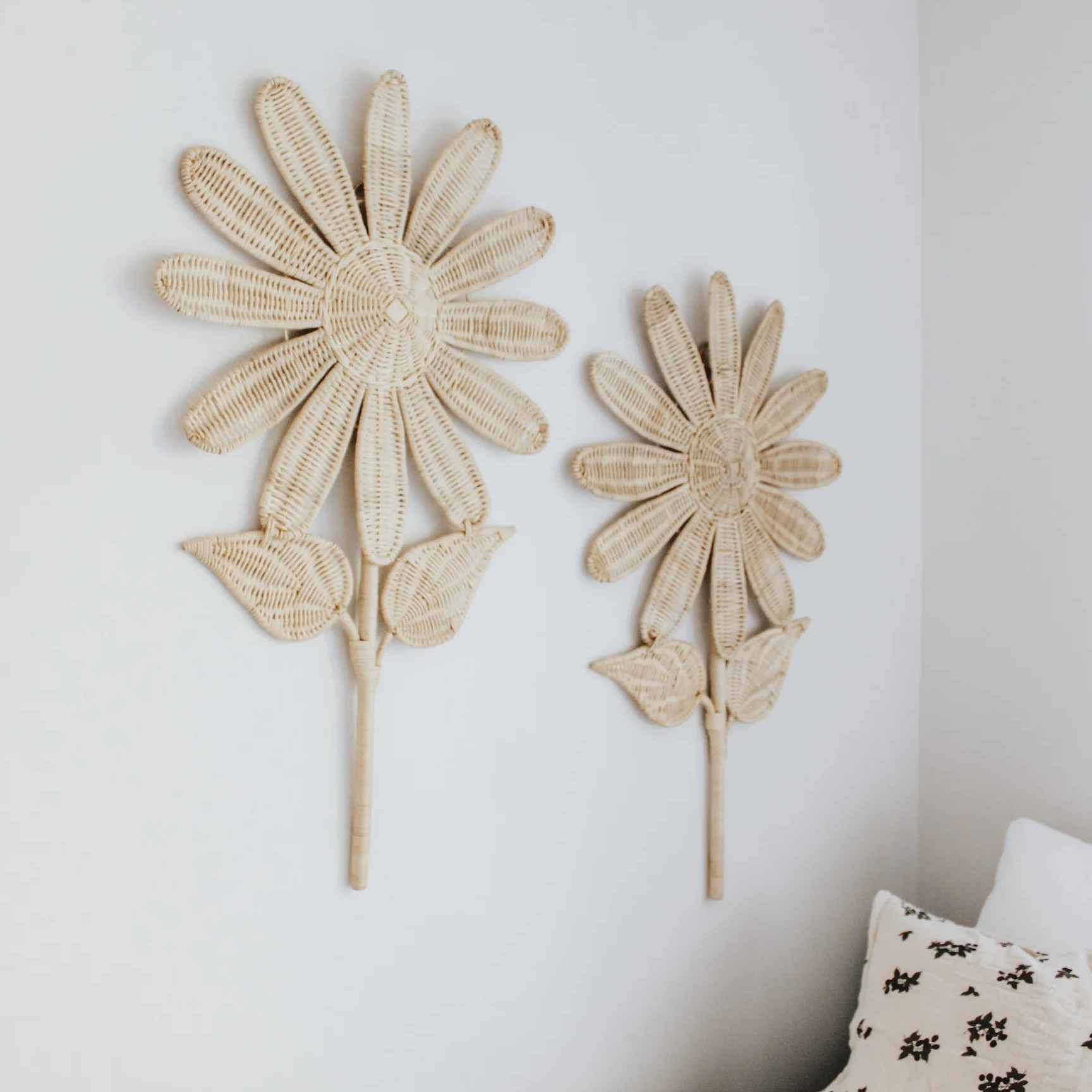 Handcrafted Daisy Rattan Flower Gorgeous Design Rattan Little Daisy Wall Hanging Decor For Kids Room