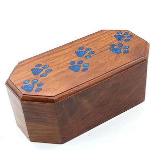 Wholesale Customization Wooden Pet Urn For Ashes Keepsake Dogs And Cats Funeral Nature Wooden Cremation Box