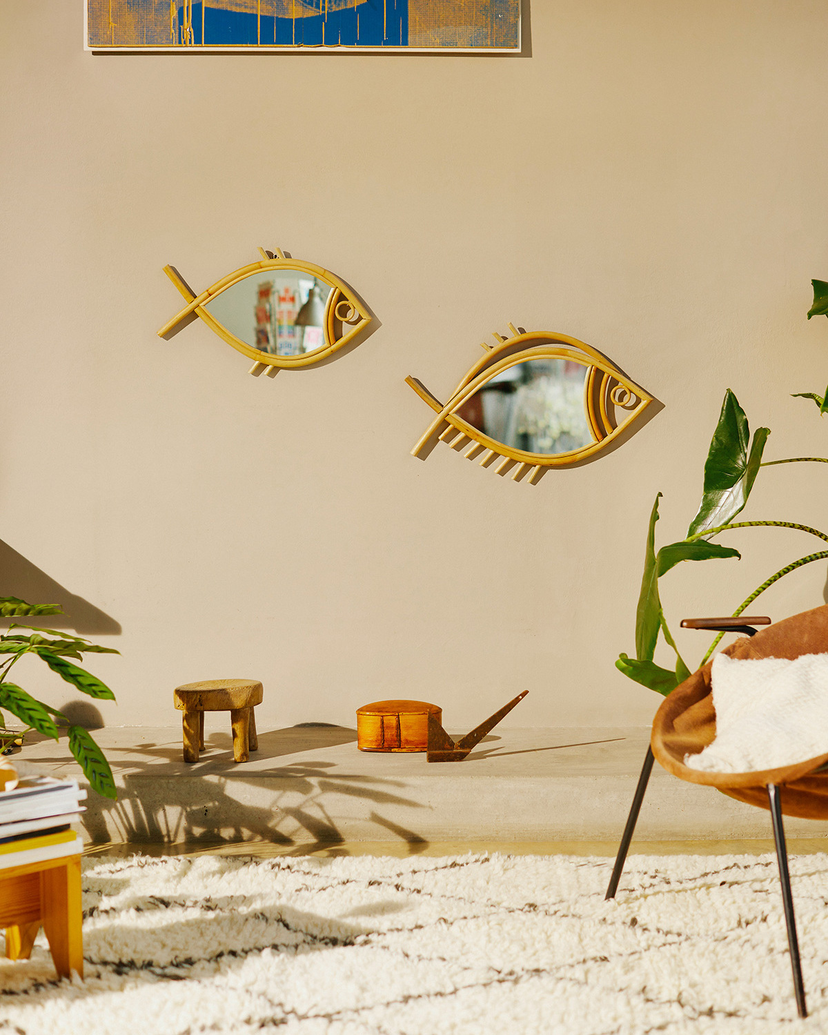 Fish Shaped Rattan Mirror Wicker Rattan Wall Hanging Mirror Eye-catching Decorative Mirror For Home And Store