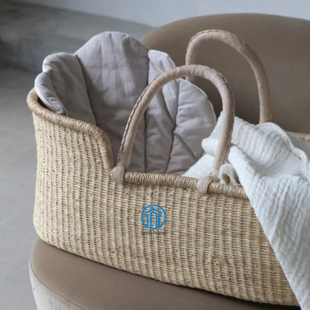 On Trend Baby Elegant Natural Newborn Wicker Seagrass Changing Basket with Foam Diaper Pad and Sheet