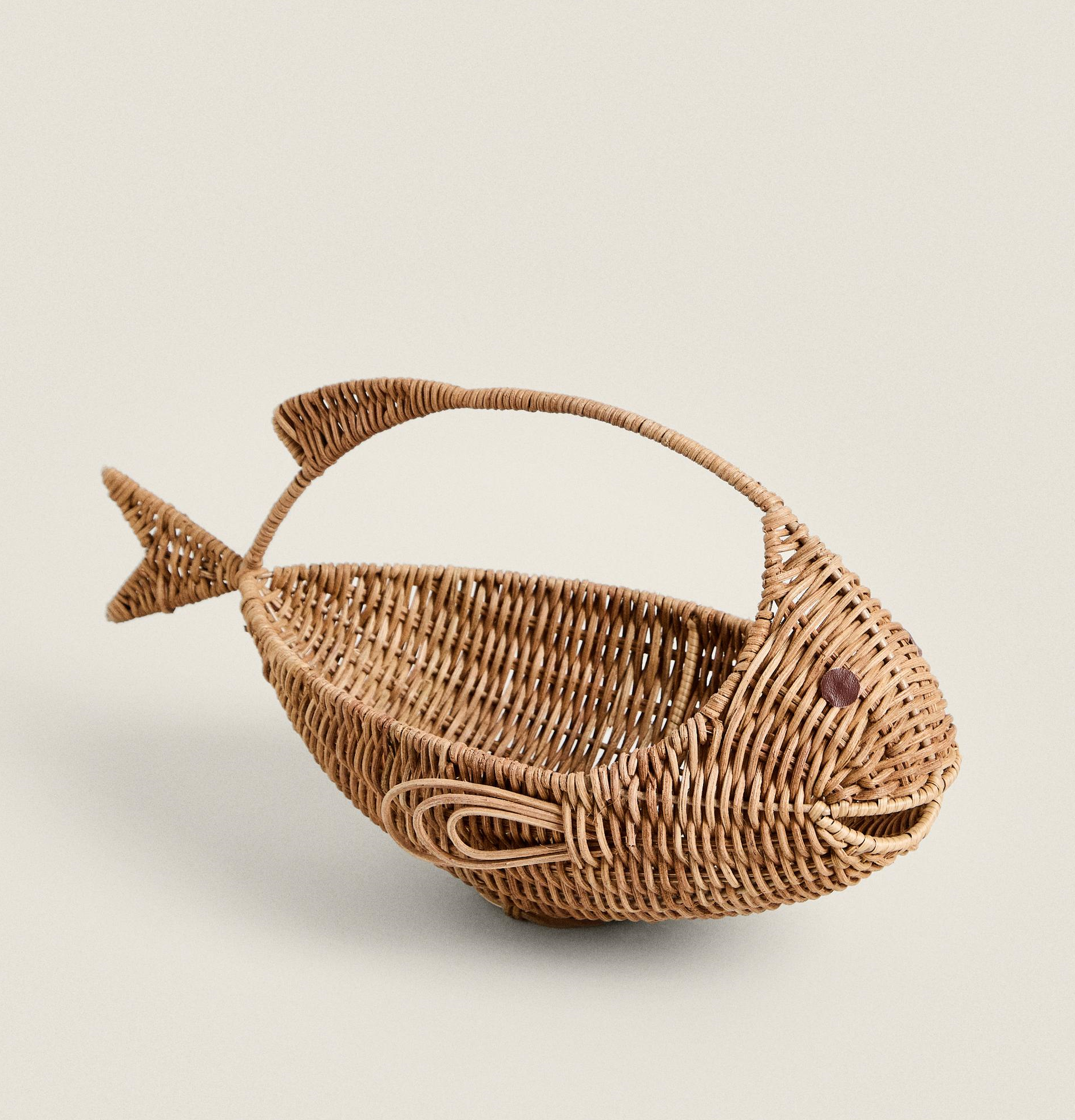 Fish Shaped Rattan Baskets With Handle Rattan Bread Basket Serving Tray With Handle Food Snack Serving Holders for Home Kitchen