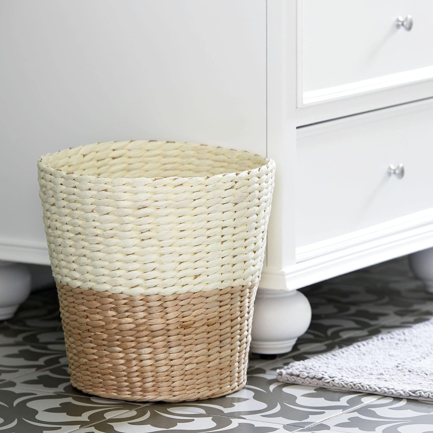 Essentials Set of 3 Pieces Hand Woven Water Hyacinth Garbage Bin Toilet Paper Holder and Tissue Box For Bathroom