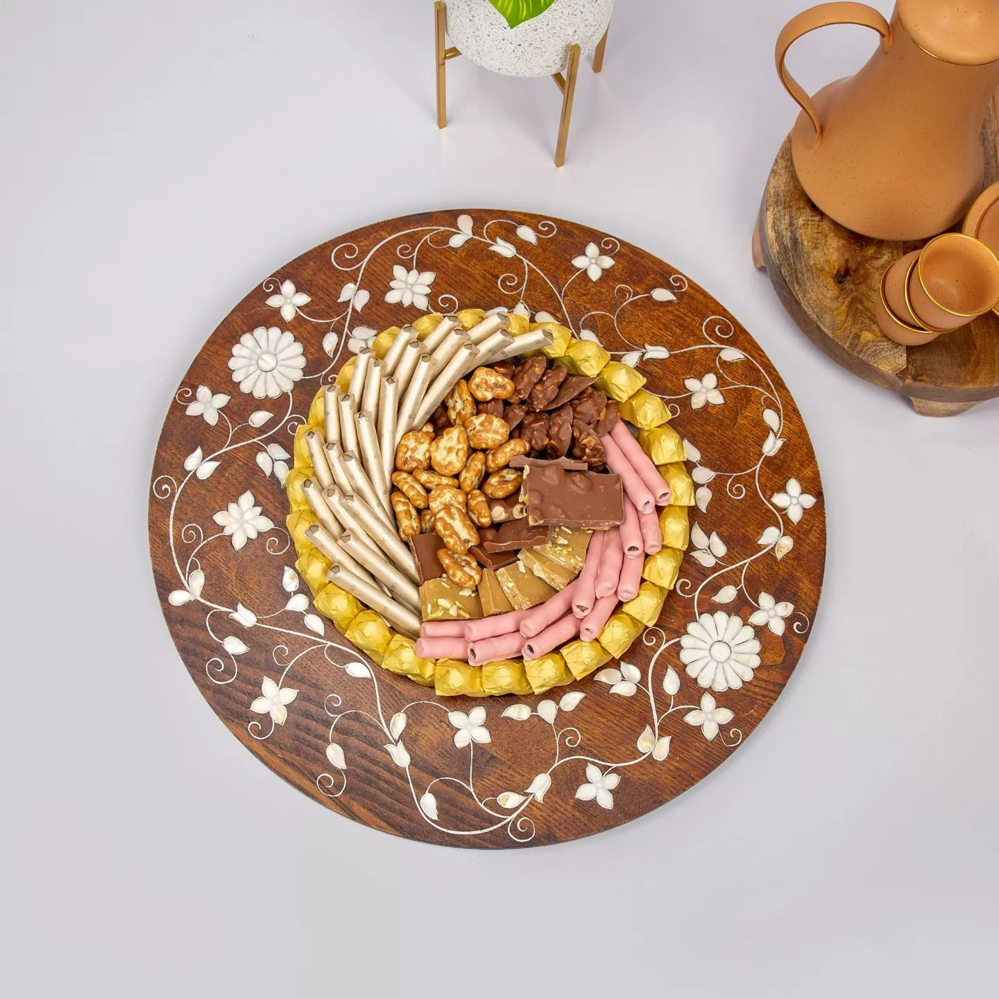 Ramadan Display Decoration Wood engraving MOP inlay tray high standard serving and decorative tray based on gulf design