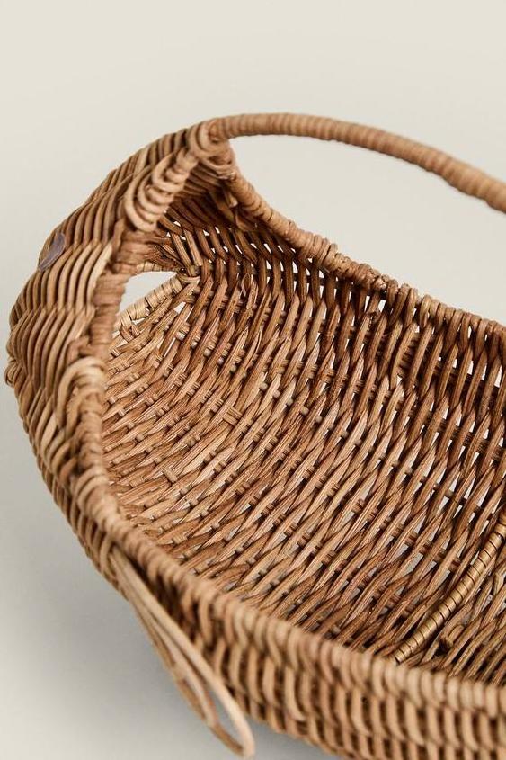 Fish Shaped Rattan Baskets With Handle Rattan Bread Basket Serving Tray With Handle Food Snack Serving Holders for Home Kitchen