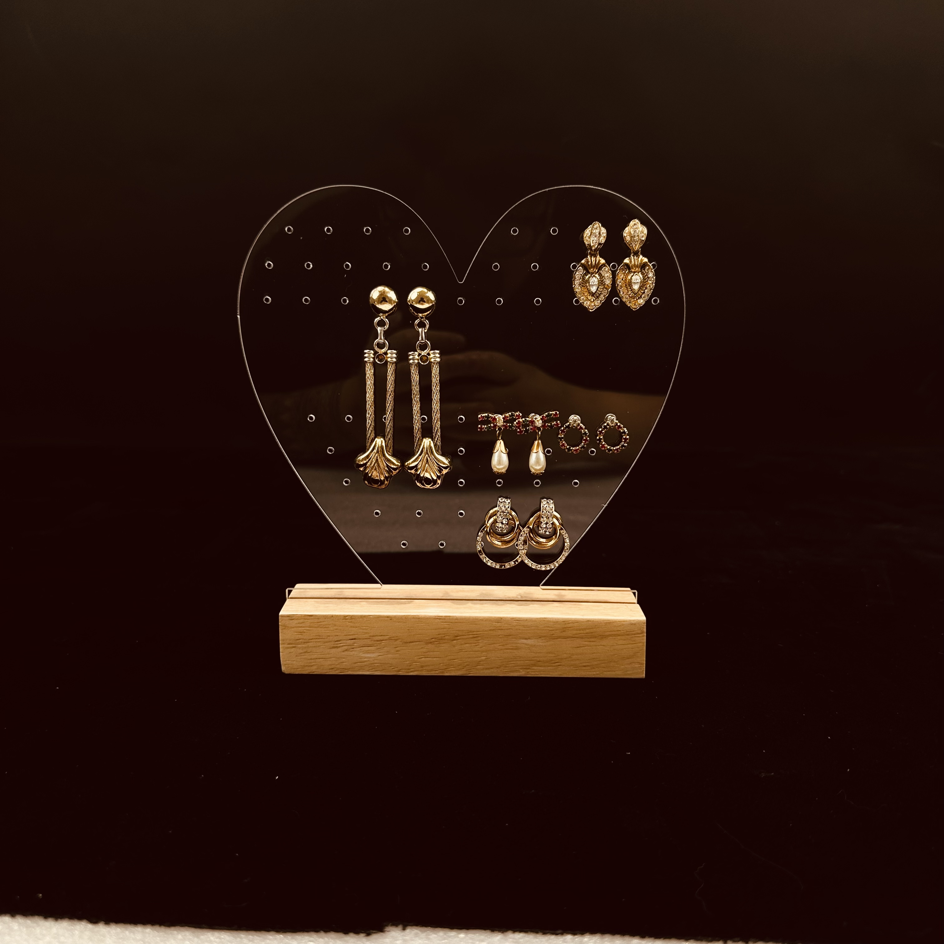 Versatile Acrylic Products for Jewelry Display and Packaging Including Stands and Earring Holders Adds Sparkle to Your Style