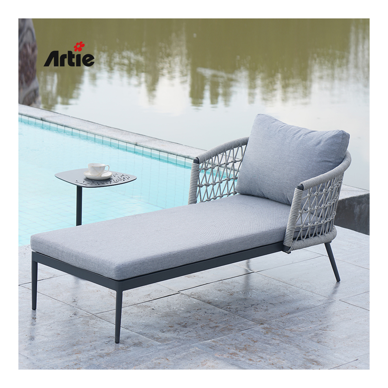 Artie Luxury Back Yard Pool Furniture Outdoor Sunbed Rope Weaving Hotel Swim Pool Lounger Chair