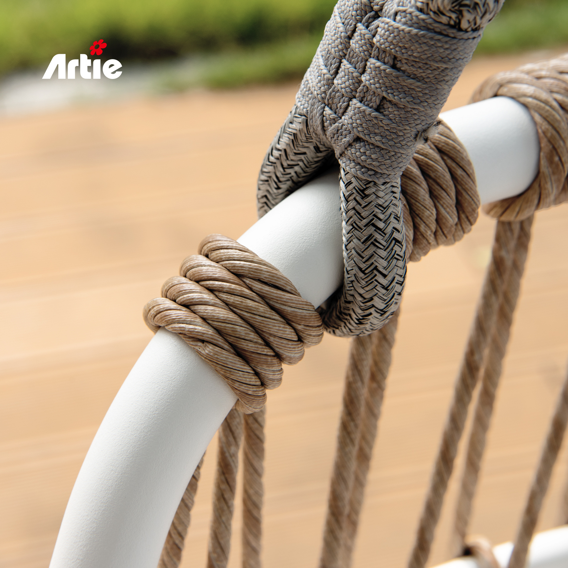 Artie Luxury Single Swing Chair Outdoor Furniture Garden Balcony Rope Woven Hanging Chair with cushion