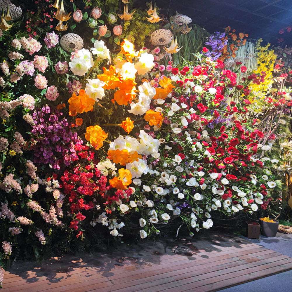 Wholesale Customized Chinese direct factory supply artificial flowers plants  artificial green wall of artificial flowers