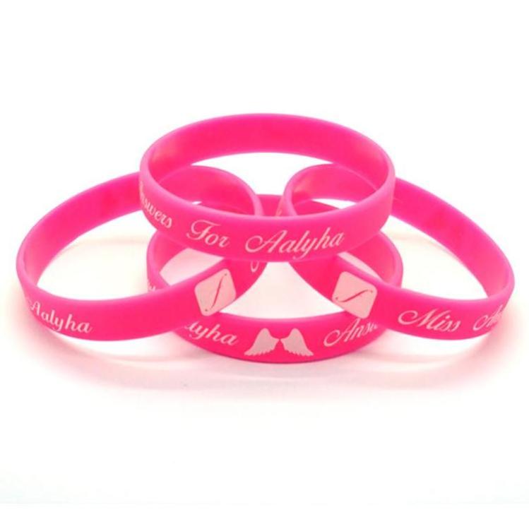 Artigifts China Factory Supplier Promotional Plastic Bracelet Silicone Men Wrist Band Customised Logo Rubber Wristband