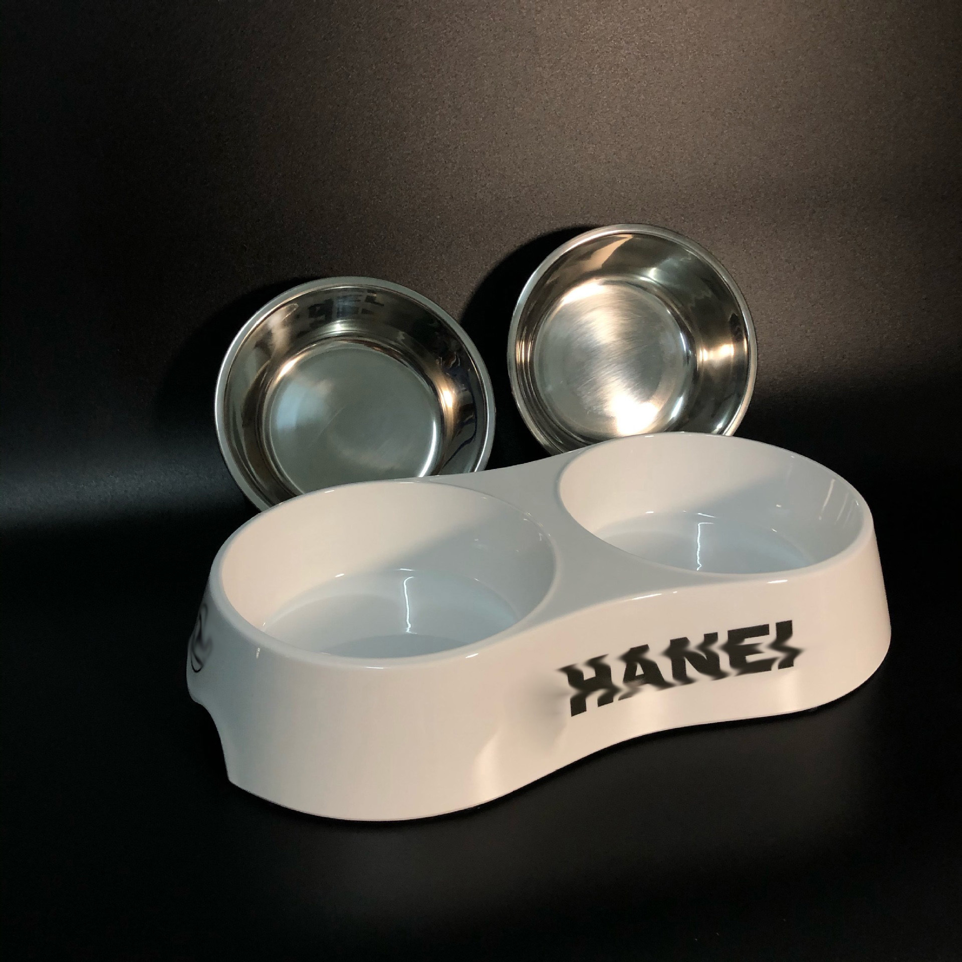 Wholesale pet clothing melamine material dog feeding bowl two bowls design trend simple style pet bowl