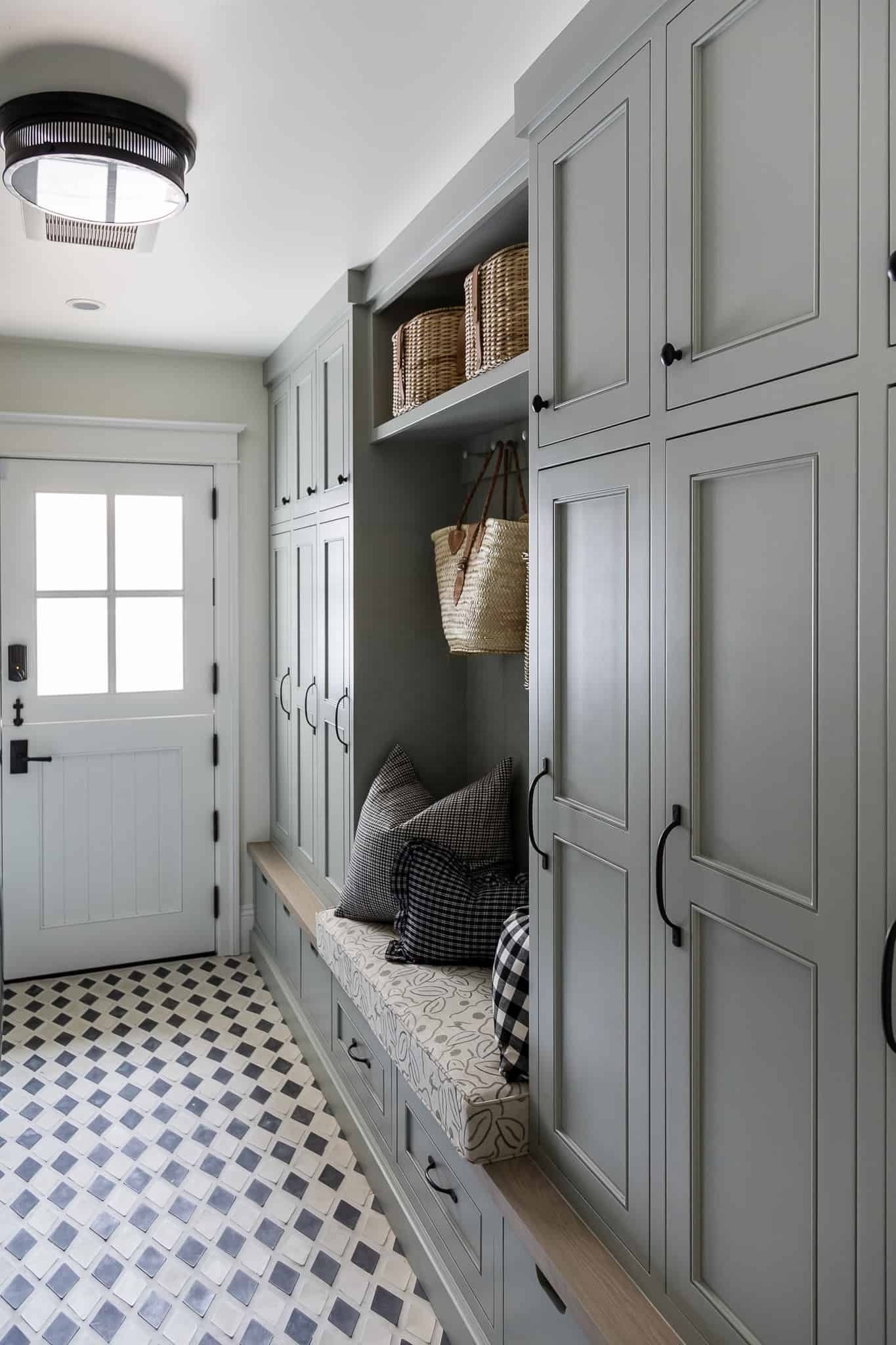 Artisan Custom Laundry Mudroom Bench With Storage Enteryway Ideas Mudroom Organizer