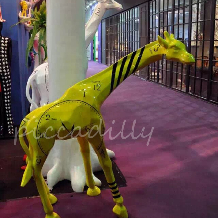 Hot selling Life Size Fiberglass Resin Giraffe Statue