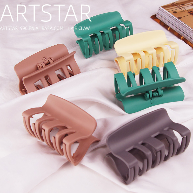 Factory Wholesale Hollow Hair Claw Clips for Women Matte Solid Color Plastic Shark Clip 8 CM Solid Color Hair Clamp