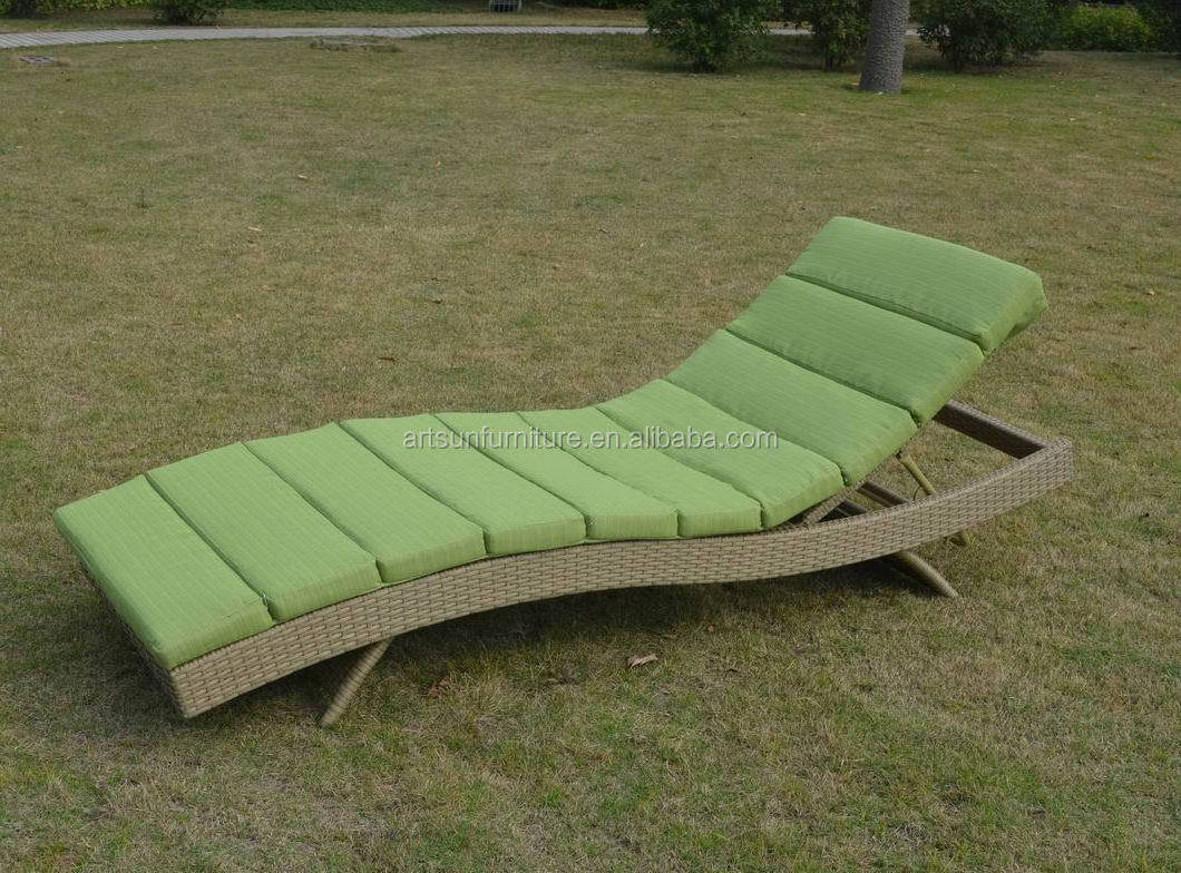 Modern outside furniture outdoor pool lounge chair rattan beach laying bed patio sun lounger