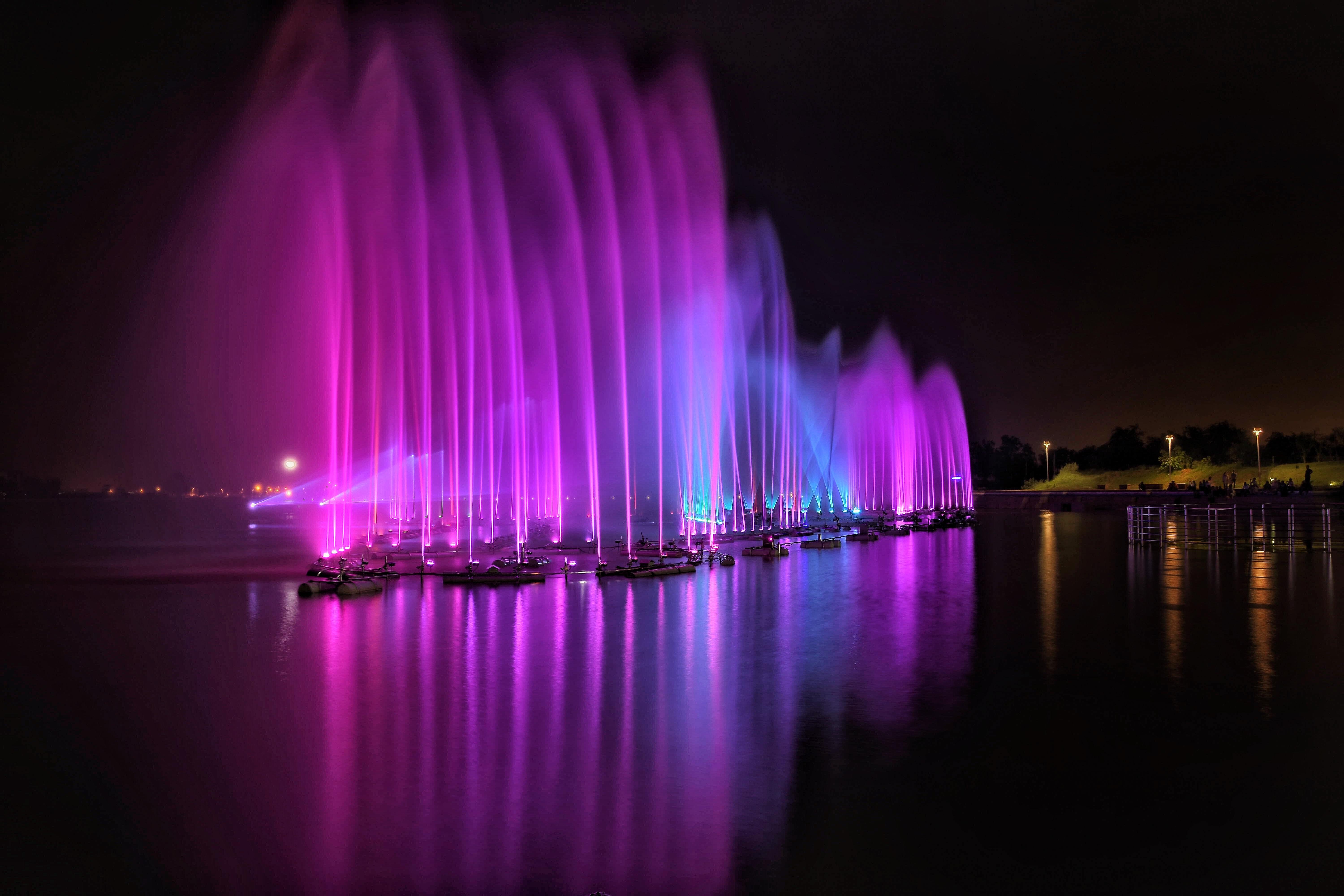 AWS Customized Dancing Water Fountain Funny Outdoor Modern Music Fountain DMX Led Light